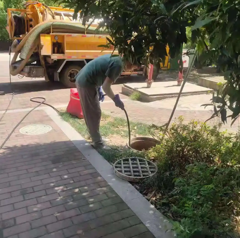 西区街道市政排污管道清淤疏通——专业团队，让您全程省心！