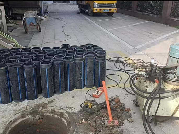 西区街道PE置换管厂家 DN315置换管 非开挖管短管置换